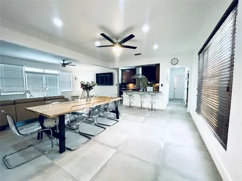 10825 Peachtree Drive Miami FL 33161