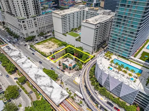 75 SW 11th Street Miami FL 33130