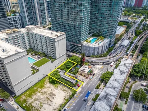 75 SW 11th Street Miami FL 33130