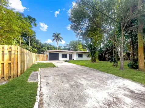 2454 SW 30th Avenue Fort Lauderdale FL 33312