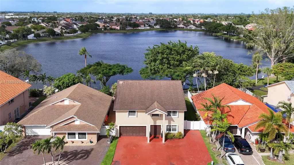 7807 NW 187th Terrace Hialeah FL 33015