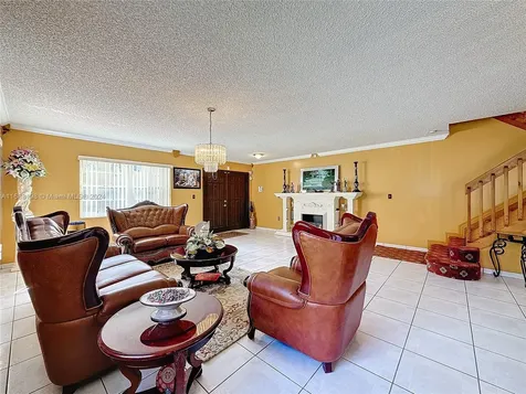 7807 NW 187th Terrace Hialeah FL 33015