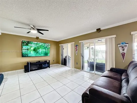 7807 NW 187th Terrace Hialeah FL 33015