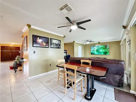7807 NW 187th Terrace Hialeah FL 33015