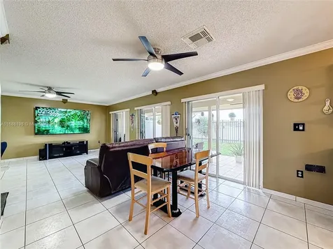 7807 NW 187th Terrace Hialeah FL 33015