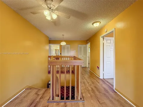 7807 NW 187th Terrace Hialeah FL 33015