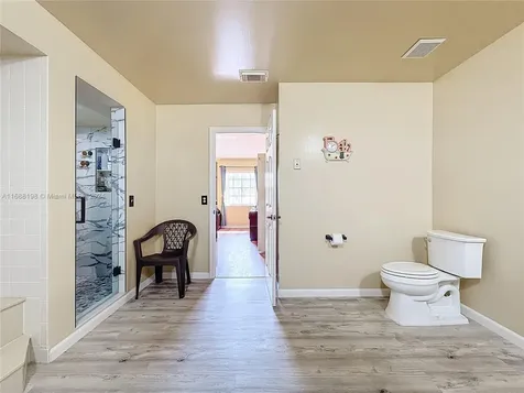 7807 NW 187th Terrace Hialeah FL 33015