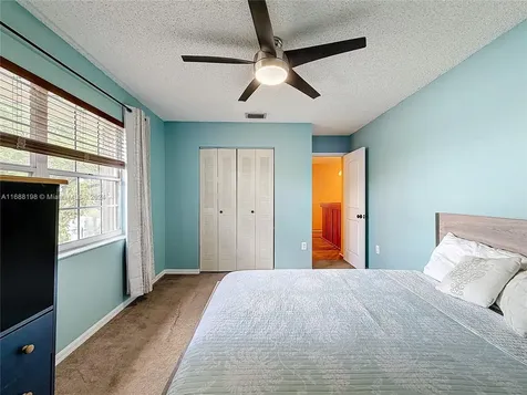 7807 NW 187th Terrace Hialeah FL 33015