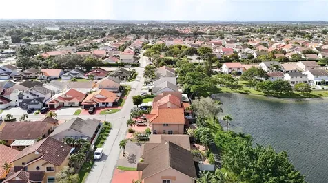 7807 NW 187th Terrace Hialeah FL 33015