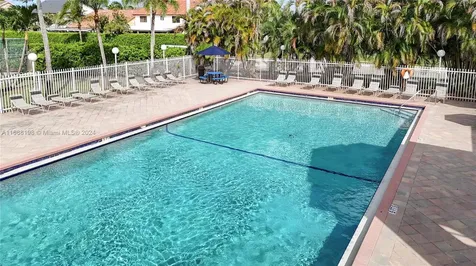 7807 NW 187th Terrace Hialeah FL 33015