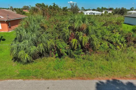 2912 61st Street W Lehigh Acres FL 33971