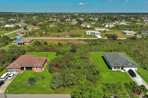 2912 61st Street W Lehigh Acres FL 33971