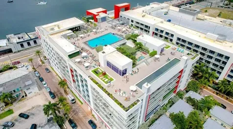 Hollywood FL 33019