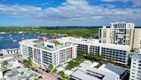Hollywood FL 33019
