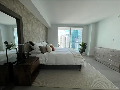 55 SE 6th Street Miami FL 33131