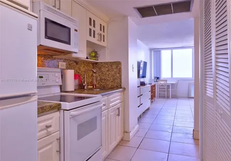 19201 Collins Avenue Sunny Isles Beach FL 33160