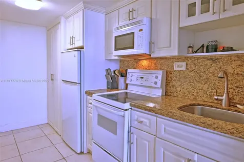19201 Collins Avenue Sunny Isles Beach FL 33160