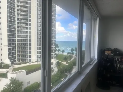 19201 Collins Avenue Sunny Isles Beach FL 33160