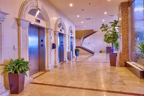 19201 Collins Avenue Sunny Isles Beach FL 33160