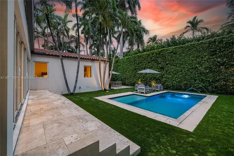 1501 NE 12th Place Miami FL 33139