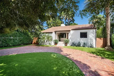 1501 NE 12th Place Miami FL 33139