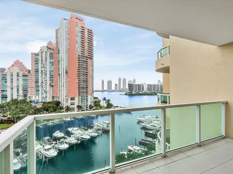 3340 NE 190th Street Aventura FL 33180