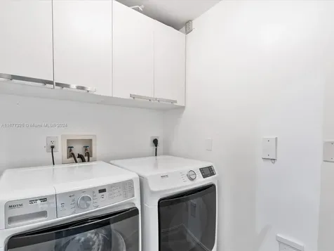 3340 NE 190th Street Aventura FL 33180