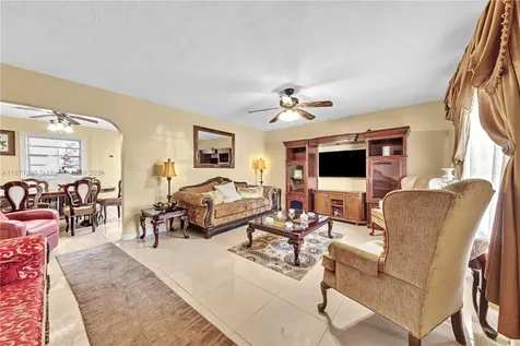 3324 NW 181st Street Miami Gardens FL 33056