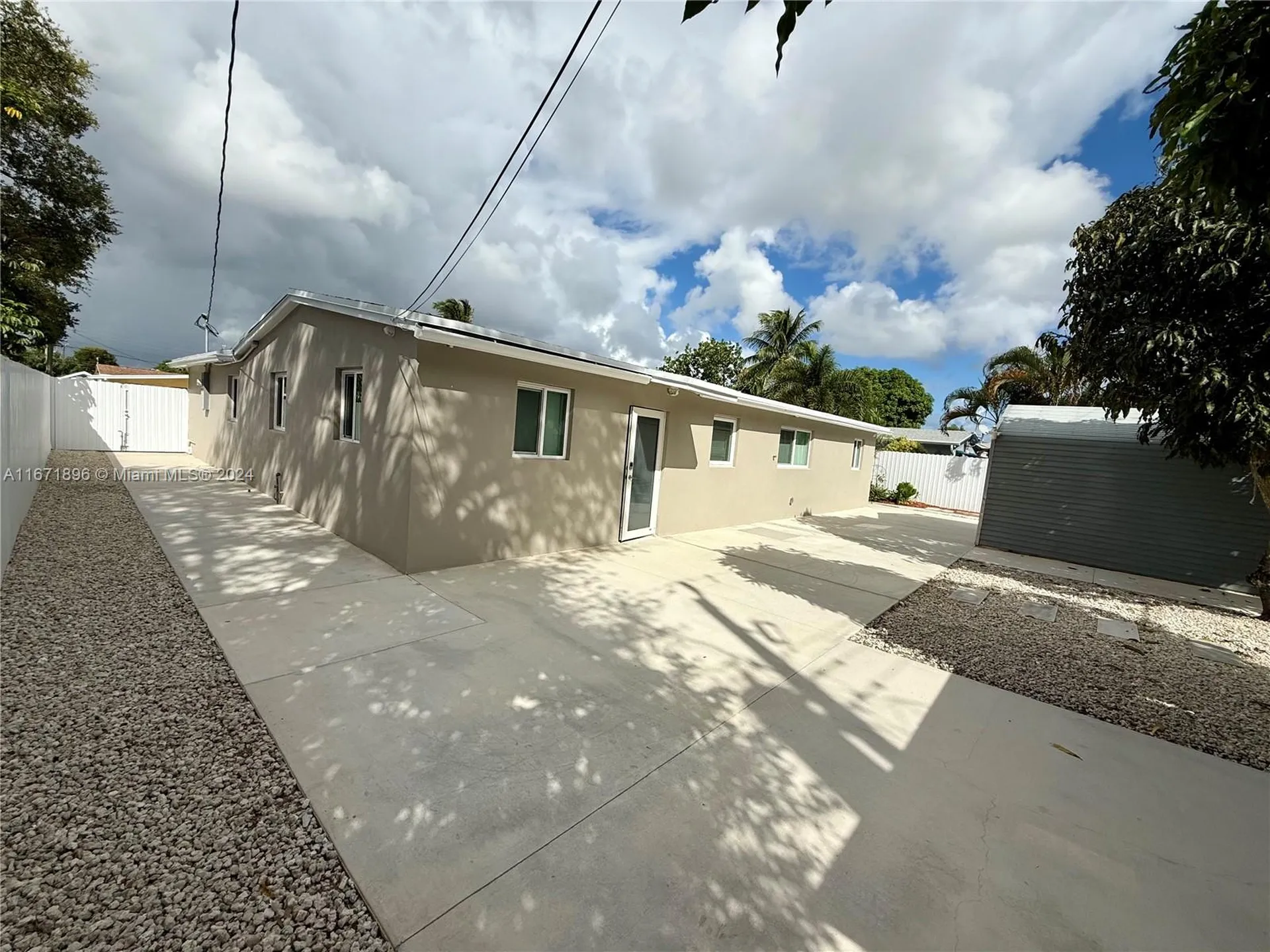 6750 Cleveland Street Hollywood FL 33024