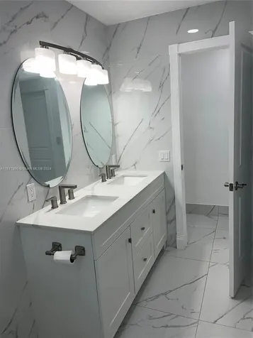 6750 Cleveland Street Hollywood FL 33024