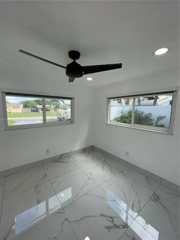 6750 Cleveland Street Hollywood FL 33024