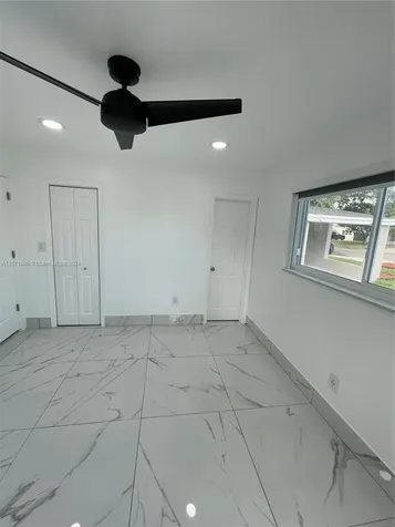 6750 Cleveland Street Hollywood FL 33024