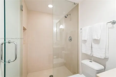 6899 Collins Avenue Miami Beach FL 33141