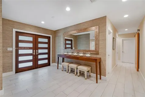 10955 SW 69th Court Pinecrest FL 33156