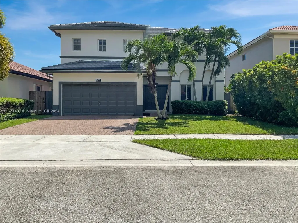 15752 SW 145th Terrace Miami FL 33196