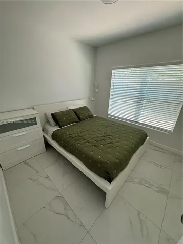 1829 NE 176th Street North Miami Beach FL 33162