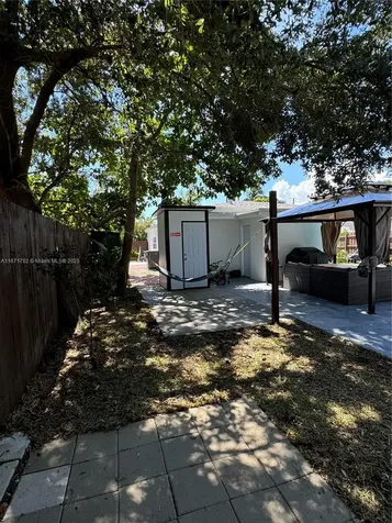 1829 NE 176th Street North Miami Beach FL 33162