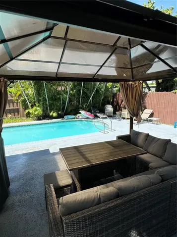 1829 NE 176th Street North Miami Beach FL 33162