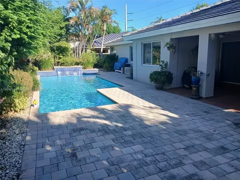 8531 SW 12th Street Miami FL 33144