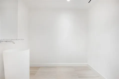 4701 N Meridian Avenue Miami Beach FL 33140