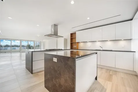 4701 N Meridian Avenue Miami Beach FL 33140