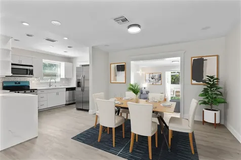 724 SW 4th Court Hallandale Beach FL 33009