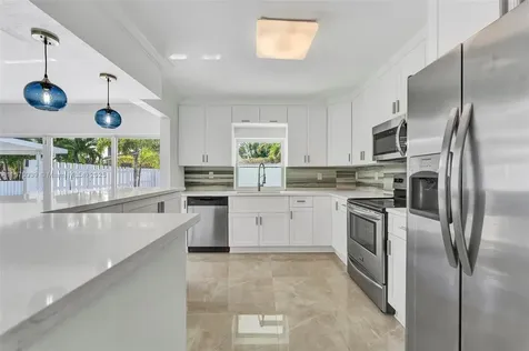 640 SE 5th Court Pompano Beach FL 33060