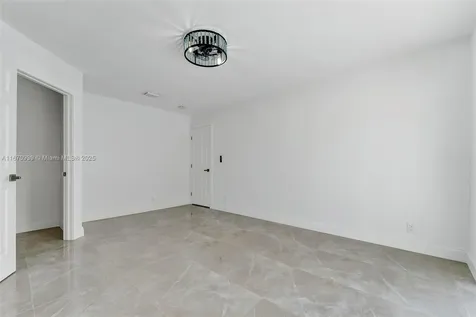 640 SE 5th Court Pompano Beach FL 33060