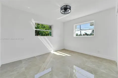 640 SE 5th Court Pompano Beach FL 33060