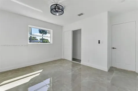 640 SE 5th Court Pompano Beach FL 33060