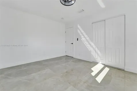 640 SE 5th Court Pompano Beach FL 33060