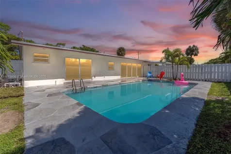 640 SE 5th Court Pompano Beach FL 33060