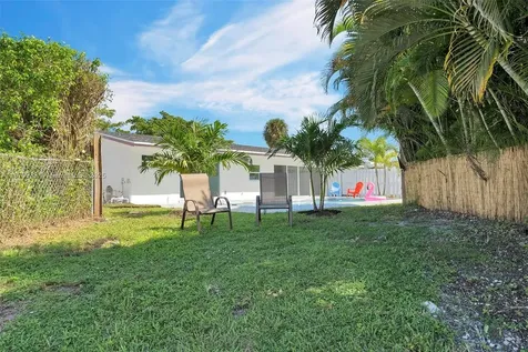 640 SE 5th Court Pompano Beach FL 33060