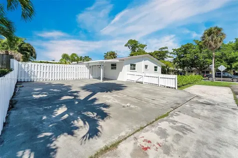640 SE 5th Court Pompano Beach FL 33060